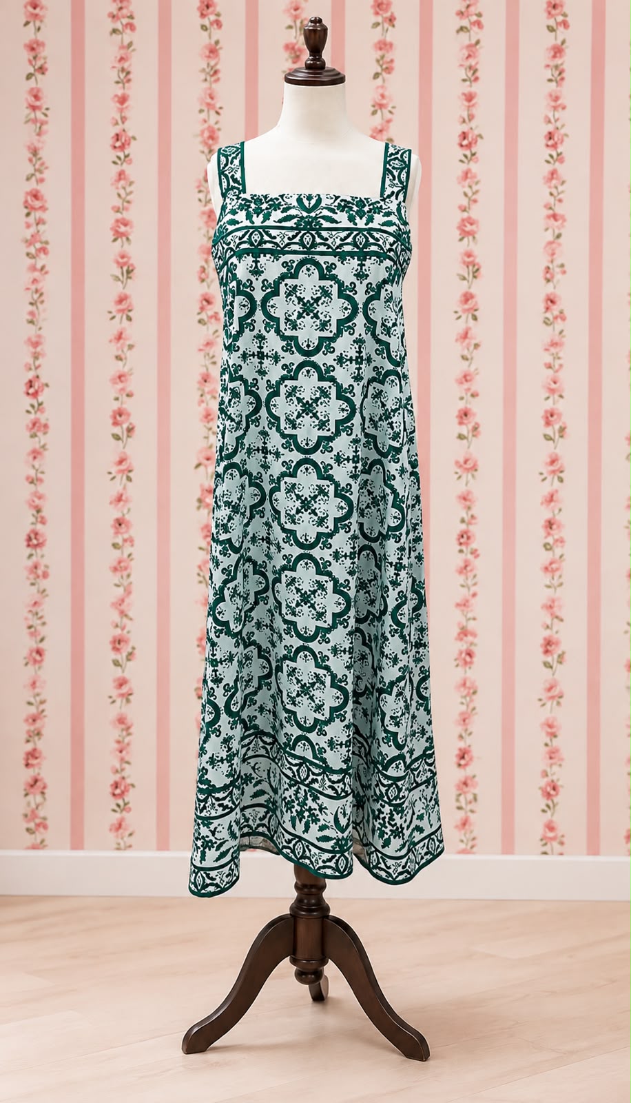 SoieRose 100% Cotton Emerald Green and White Print Victorian Inspired Sleeveless Nightgown SR-1288
