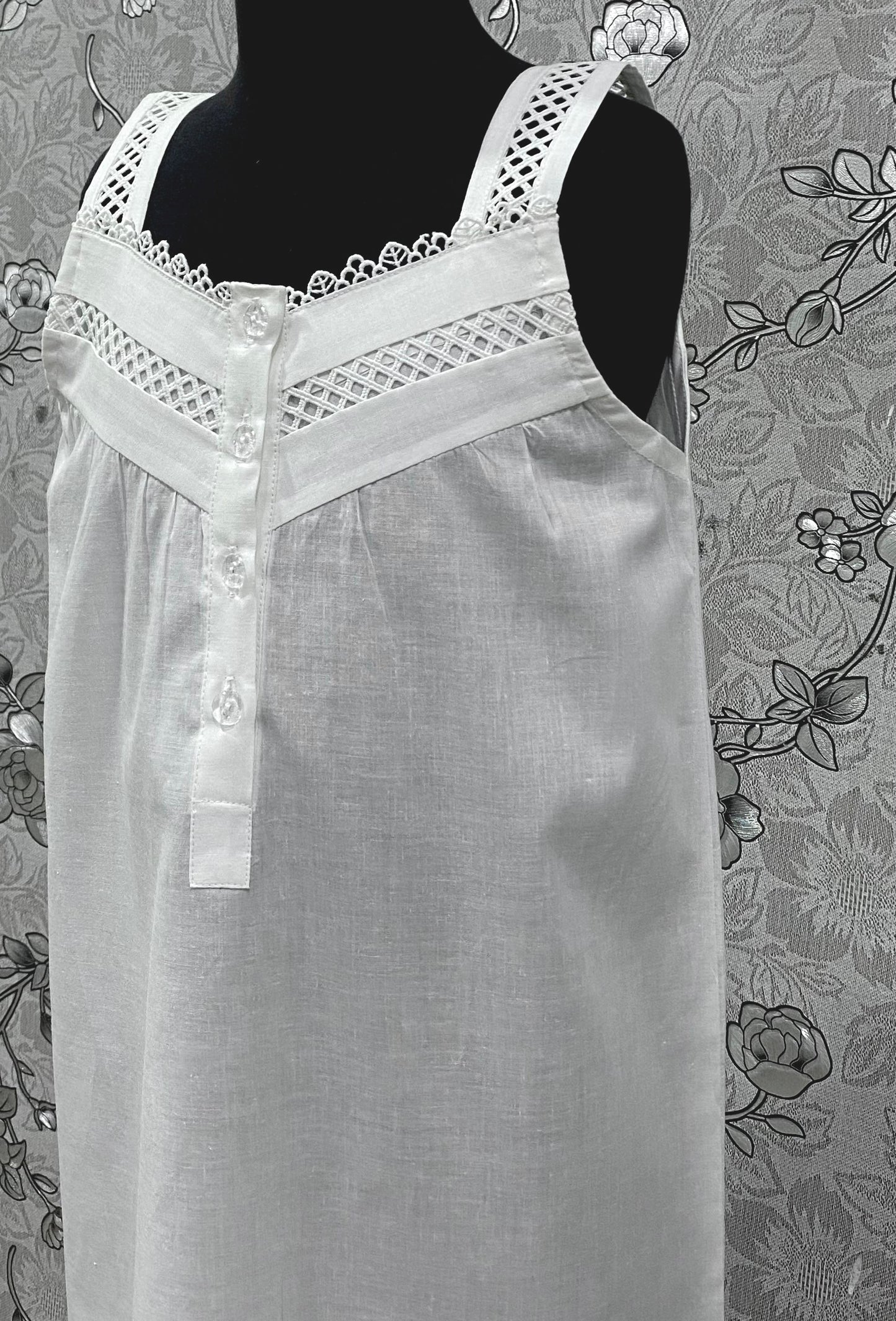 SoieRose Girls Victorian White Cotton Heirloom Dress –  SR-1237