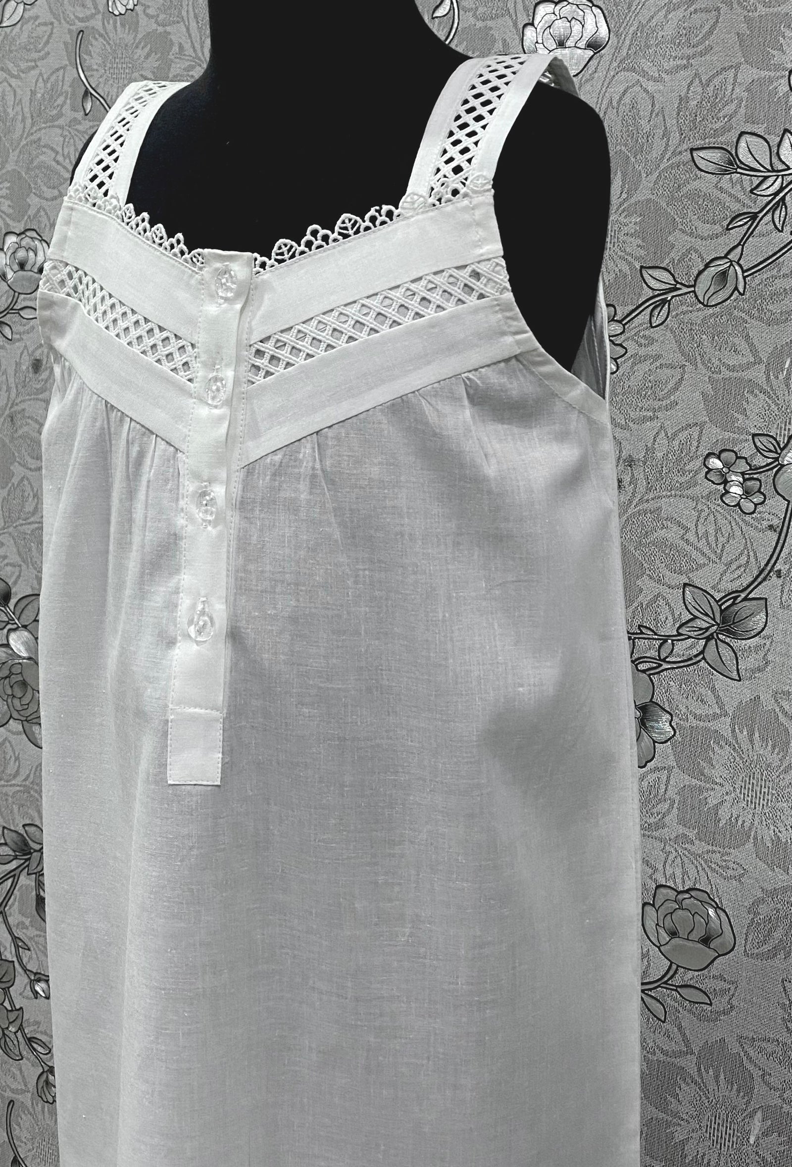 SoieRose Girls Victorian White Cotton Heirloom Dress –  SR-1237