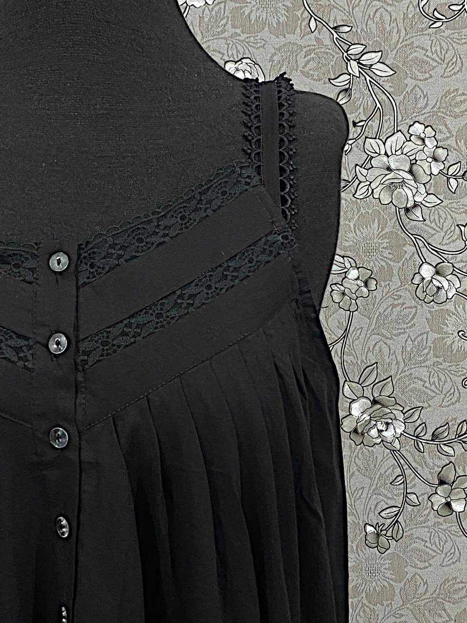 SoieRose SR-1177 Victorian 100% Cotton Sleeveless Nightgown with Lace Trim