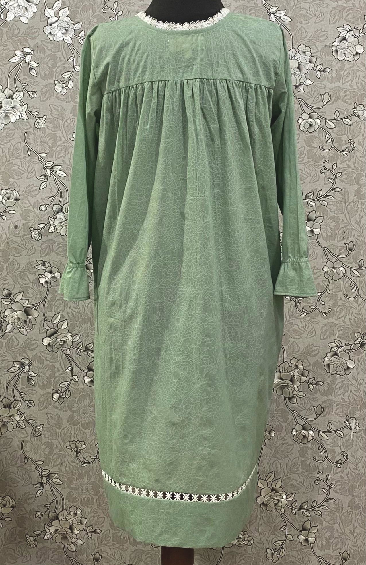 SoieRose SR-1201 Victorian Cotton Nightgown – Sage Green with Lace Accents