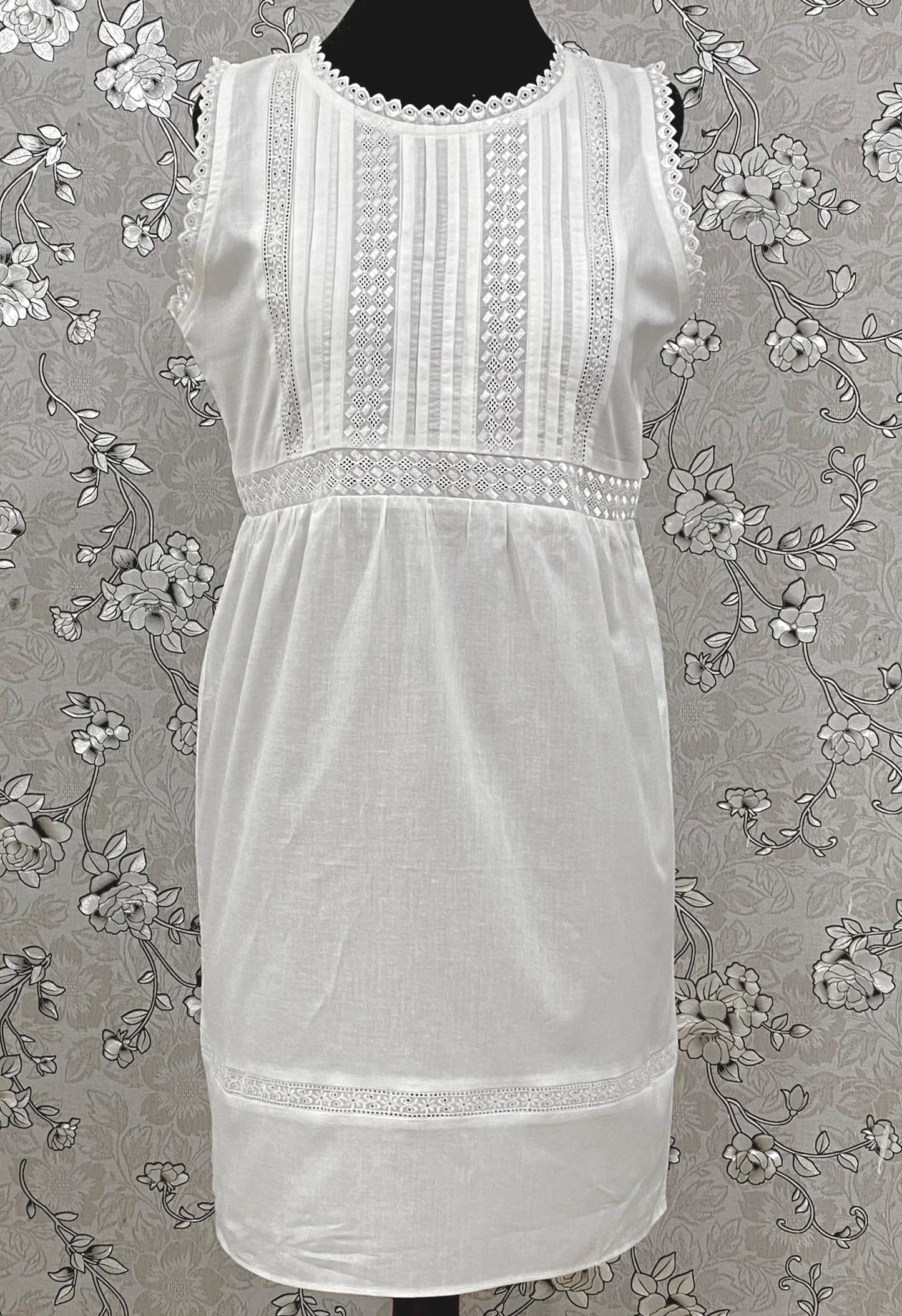 SoieRose White Victorian Cotton Nightgown – SR-1190 – Sleeveless Vintage Sleepwear with Lace Trim