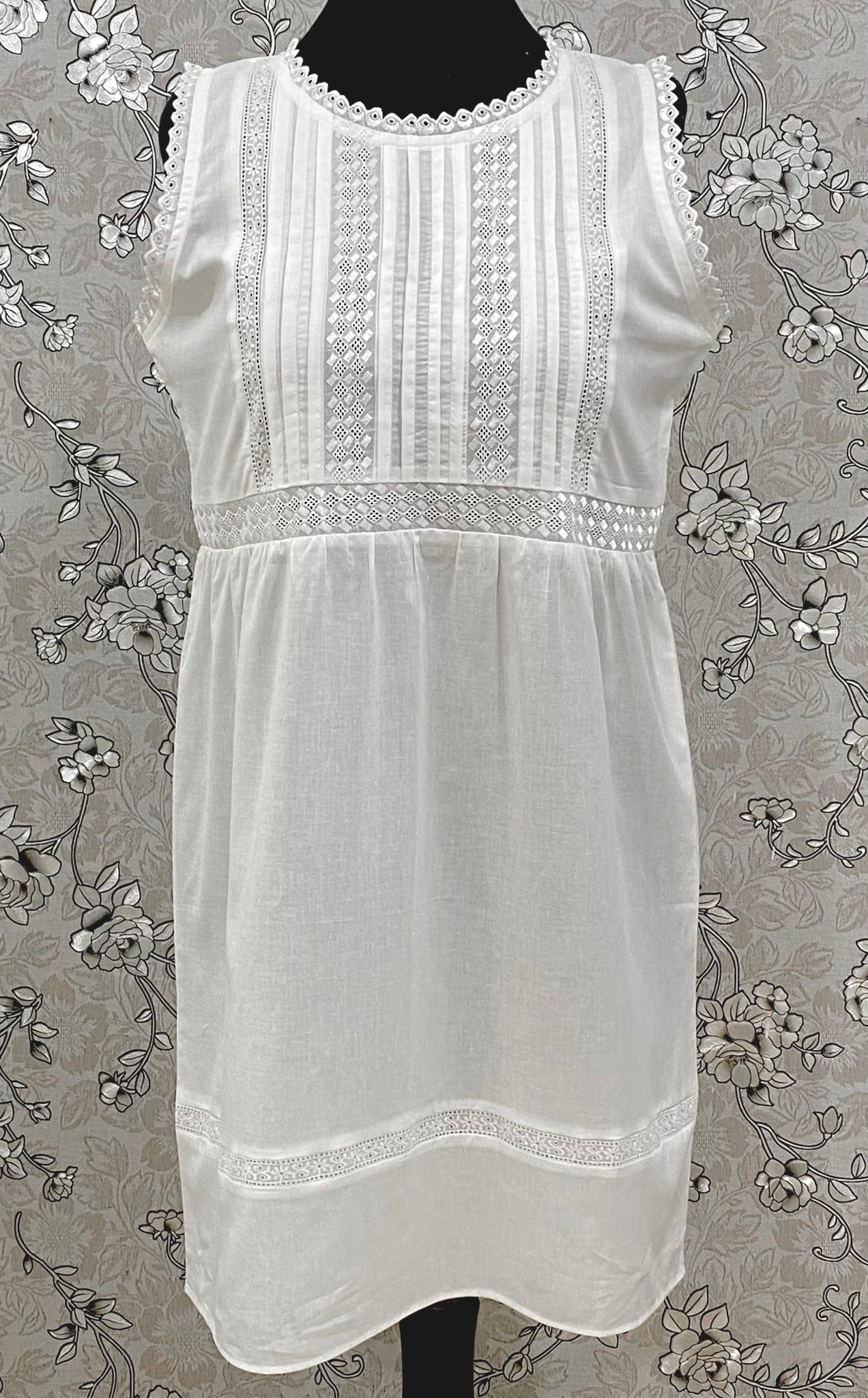 SoieRose White Victorian Cotton Nightgown – SR-1190 – Sleeveless Vintage Sleepwear with Lace Trim