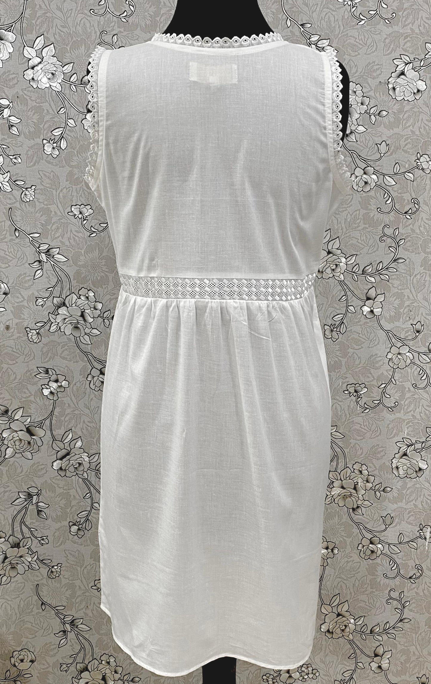 SoieRose White Victorian Cotton Nightgown – SR-1190 – Sleeveless Vintage Sleepwear with Lace Trim