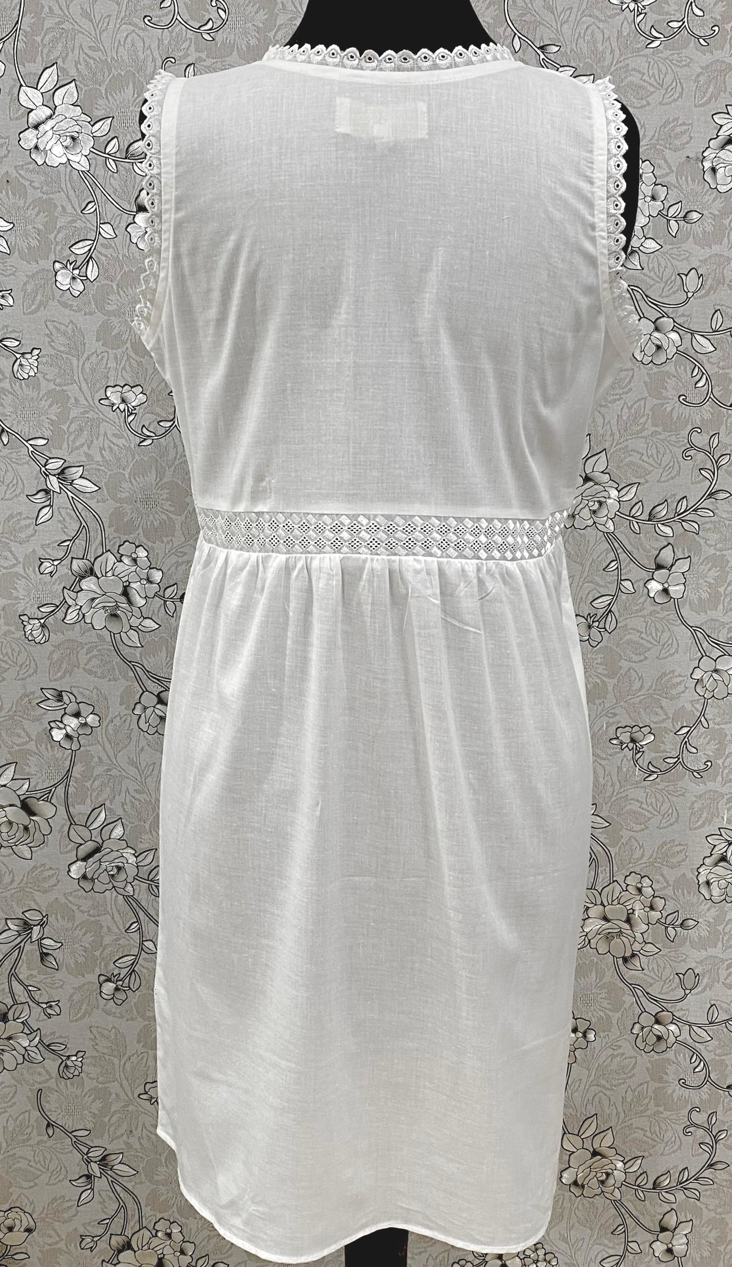 SoieRose White Victorian Cotton Nightgown – SR-1190 – Sleeveless Vintage Sleepwear with Lace Trim