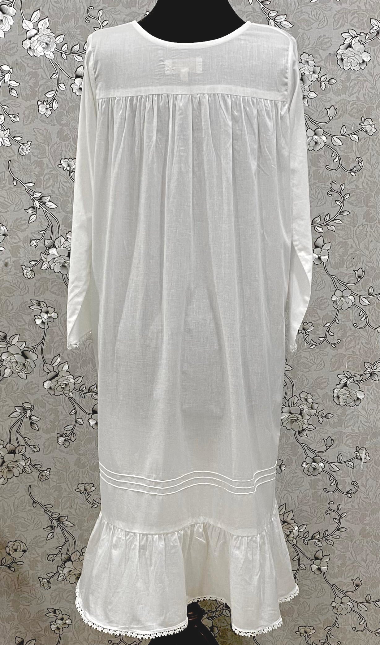 SoieRose White Victorian Cotton Nightgown – SR-1194 – Long Sleeve Nightdress with Floral Lace Yoke