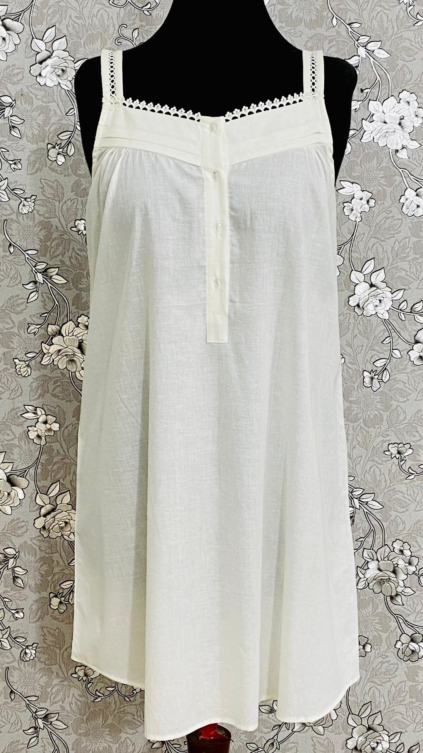 SoieRose SR-1180 – Victorian Sleeveless 100% Cotton Nightgown